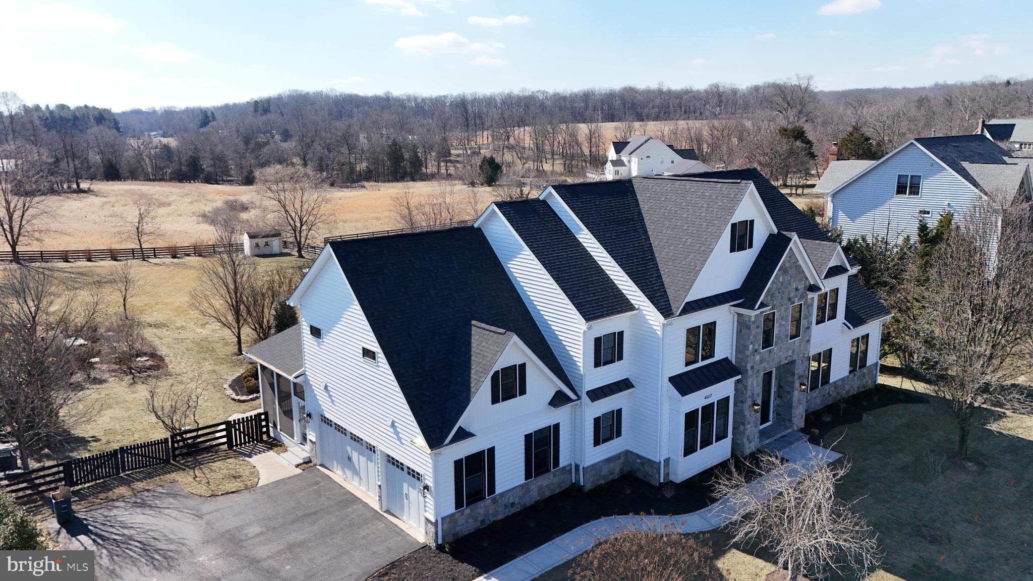 LONG MEADOW HAMLET - Residential