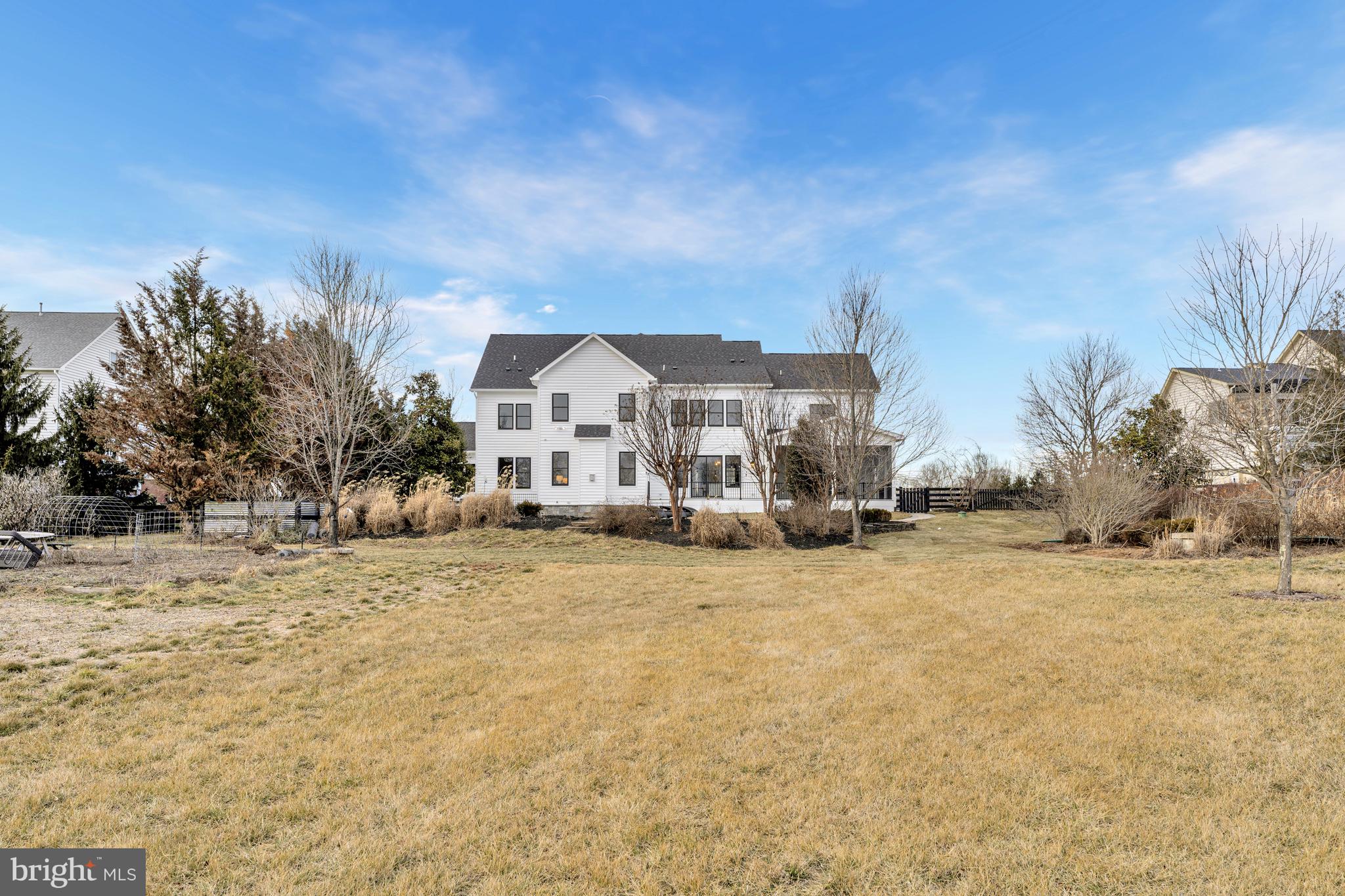 LONG MEADOW HAMLET - Residential