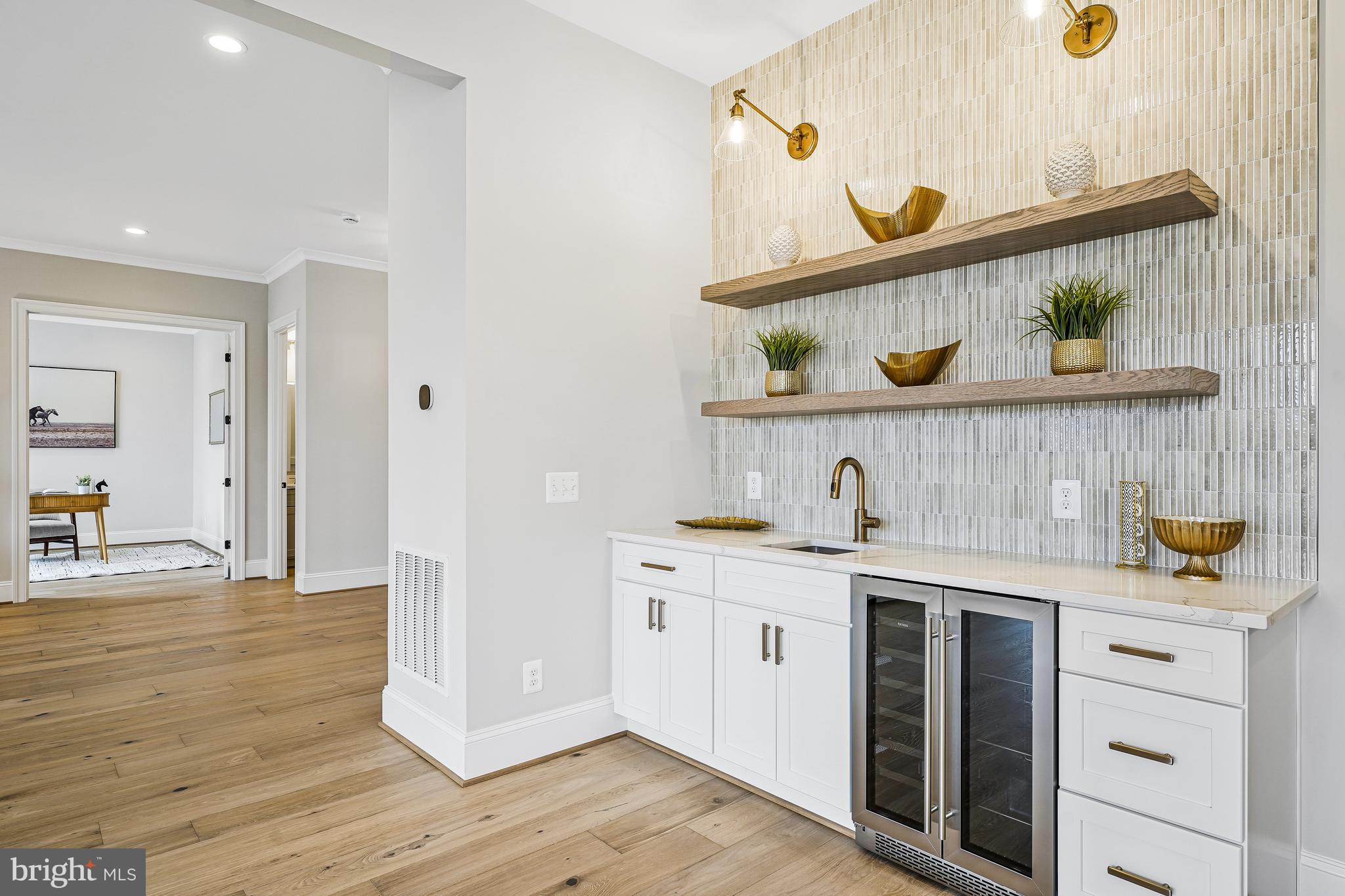 LONG MEADOW HAMLET - Residential