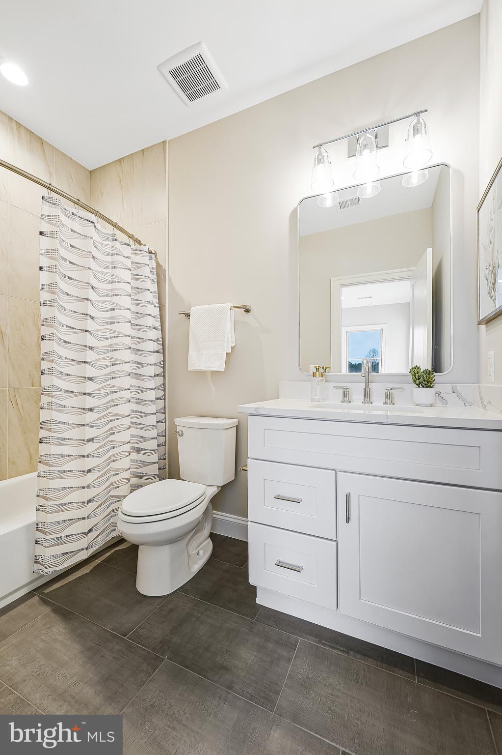 LONG MEADOW HAMLET - Residential