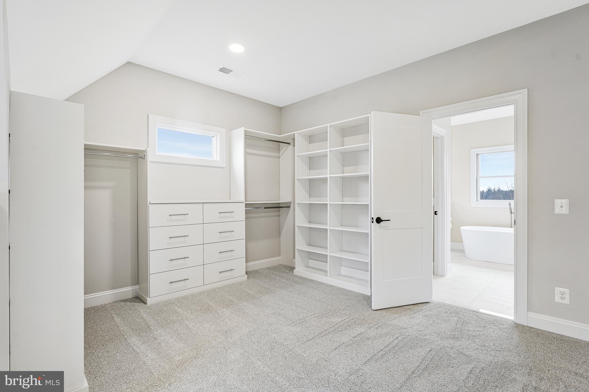 LONG MEADOW HAMLET - Residential