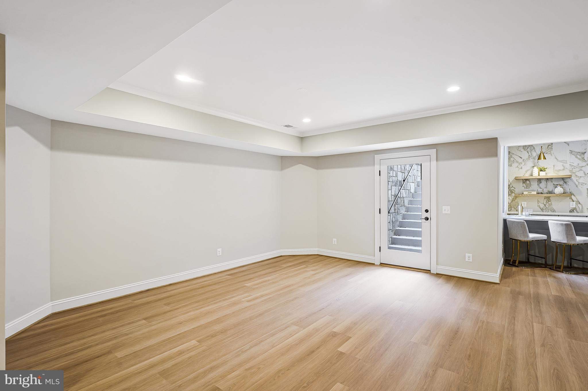 LONG MEADOW HAMLET - Residential