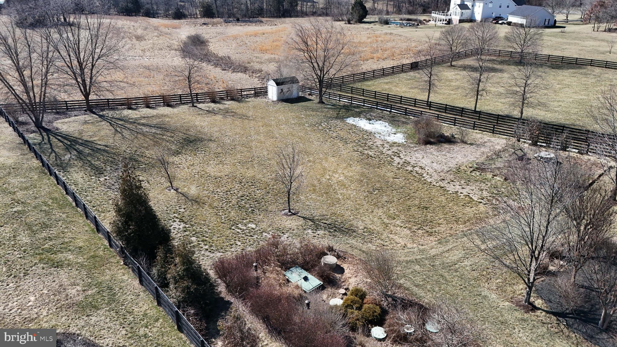 LONG MEADOW HAMLET - Residential