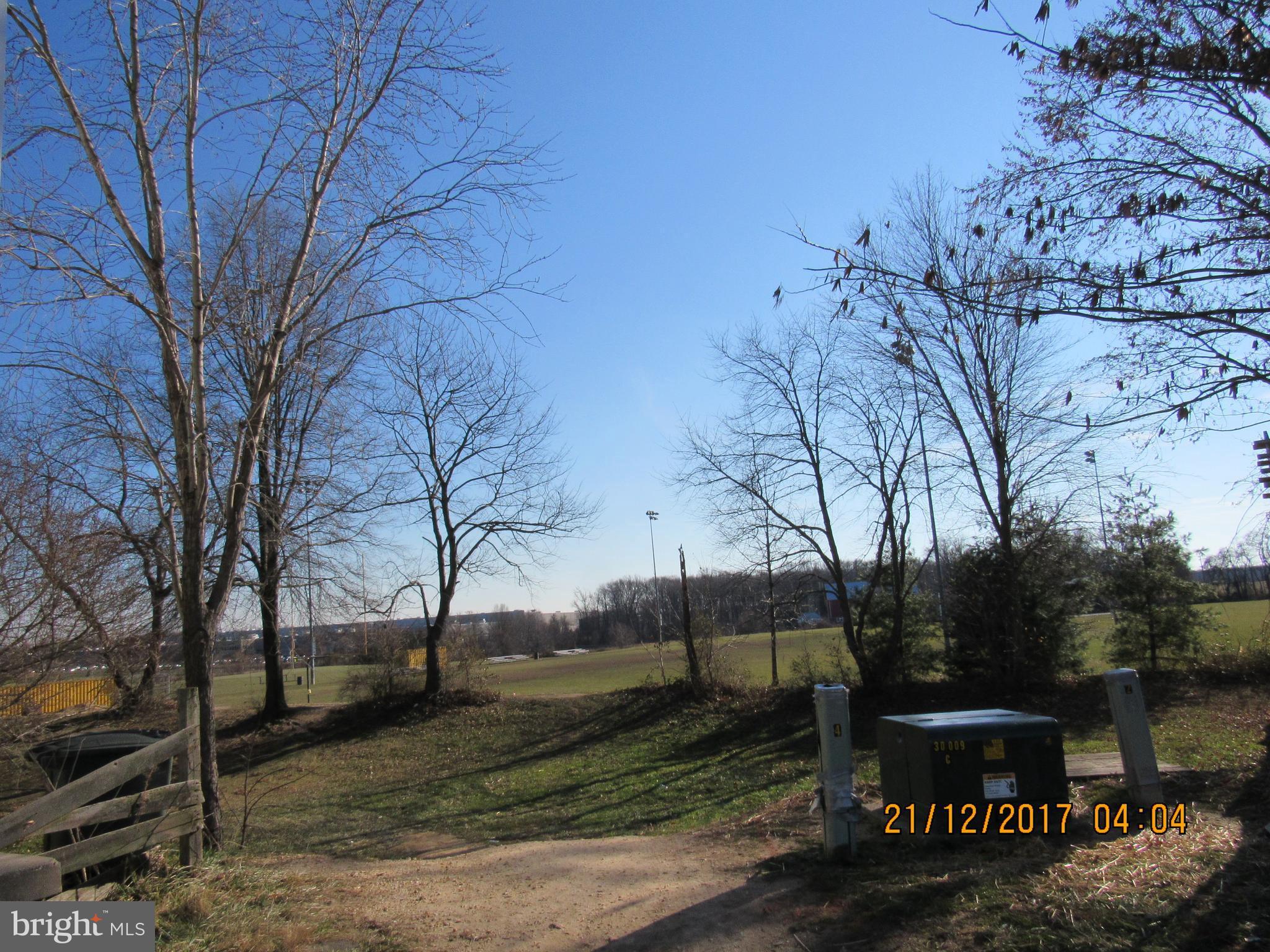 HARFORD SQUARE - Residential Lease