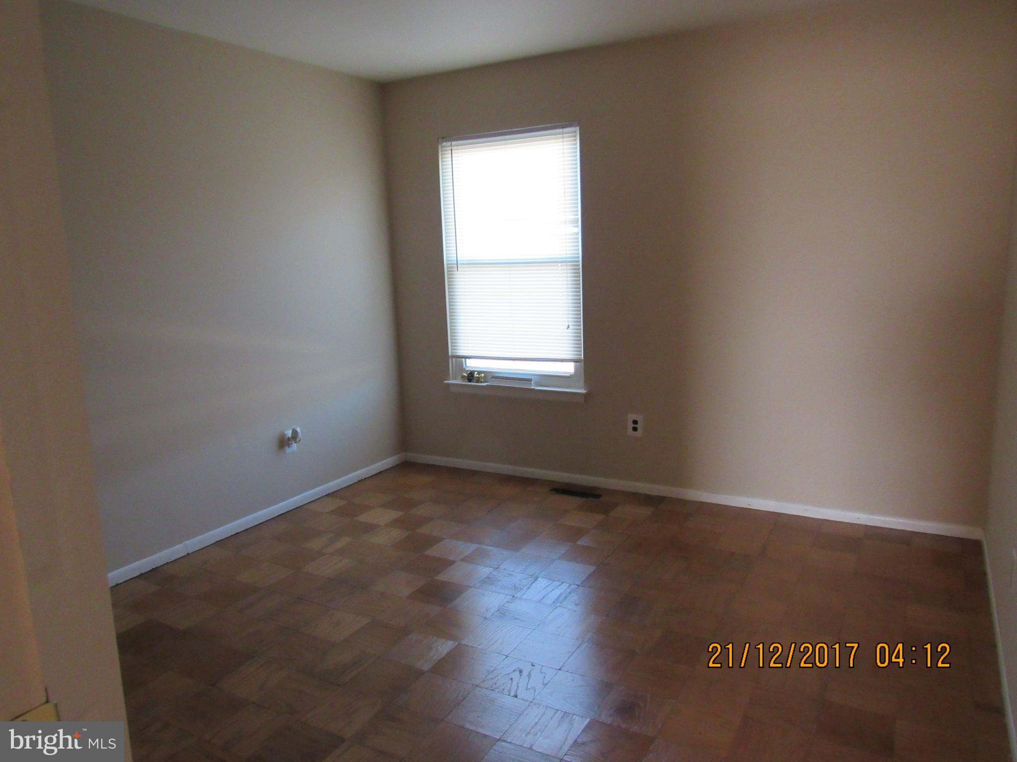 HARFORD SQUARE - Residential Lease