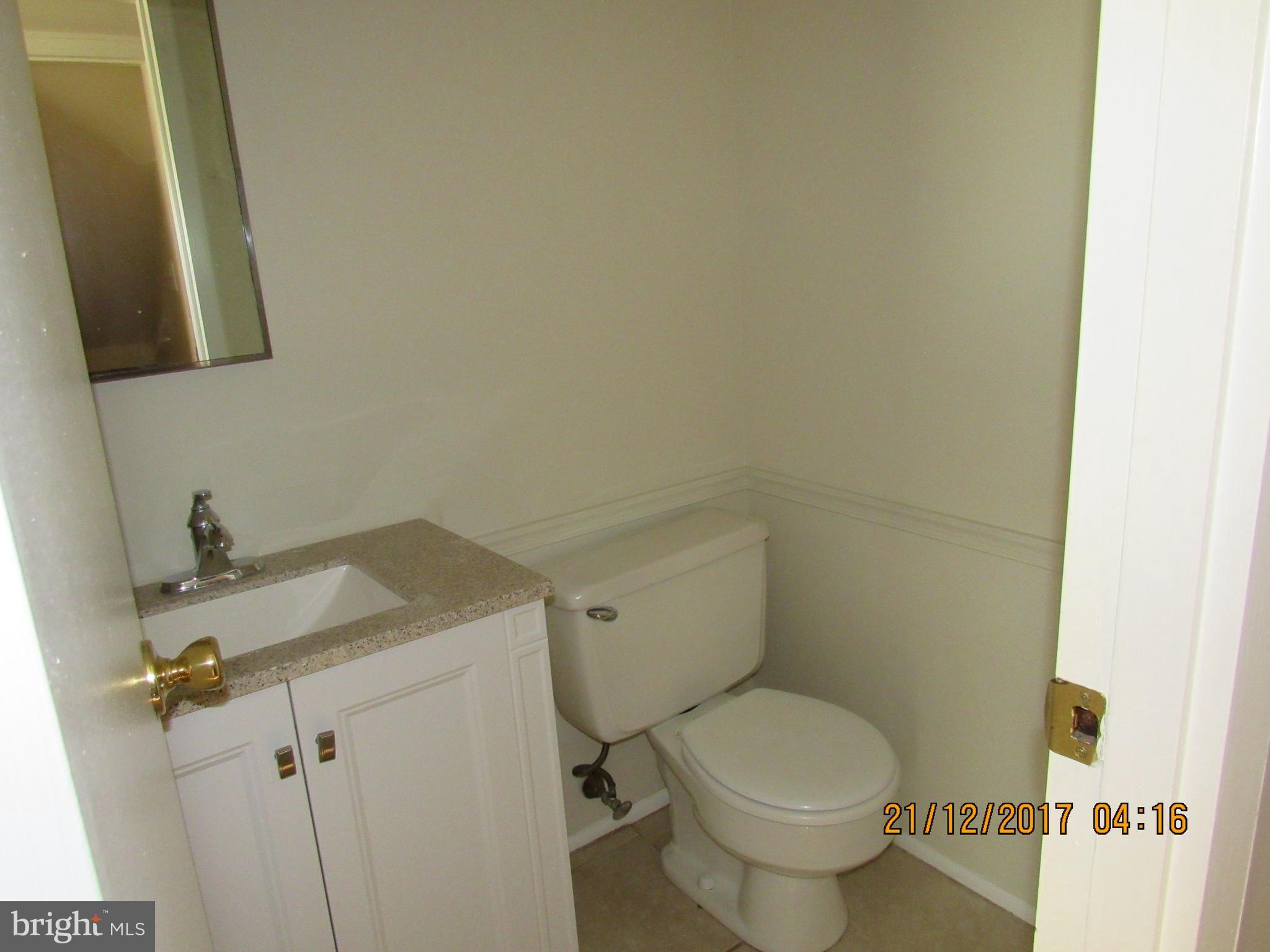 HARFORD SQUARE - Residential Lease