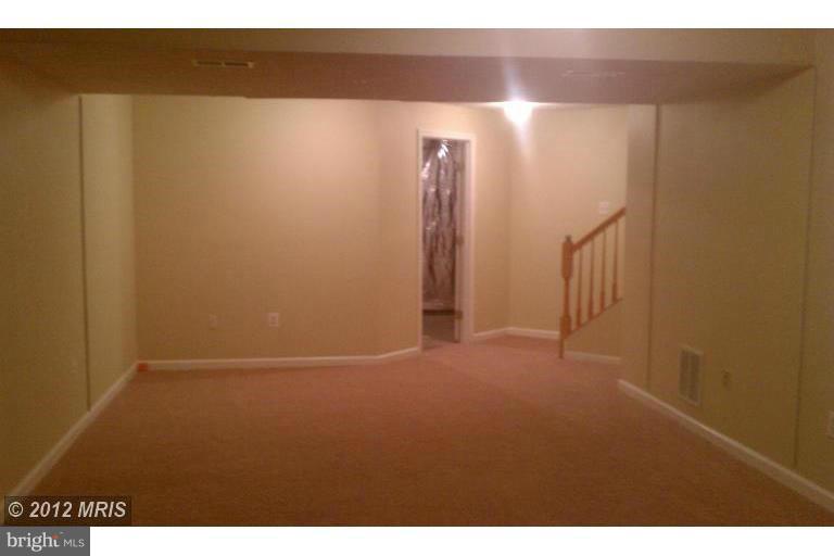 CONSTANT FRIENDSHIP - Residential Lease