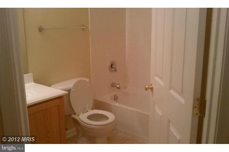 CONSTANT FRIENDSHIP - Residential Lease