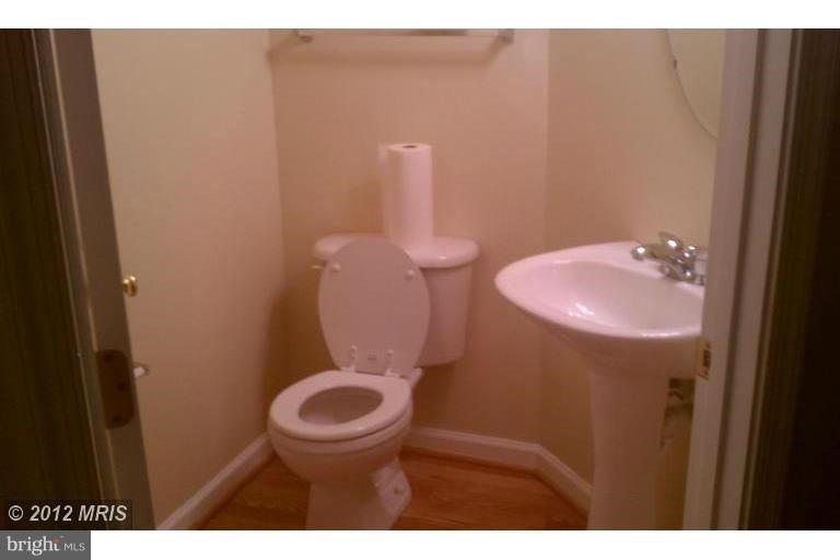 CONSTANT FRIENDSHIP - Residential Lease