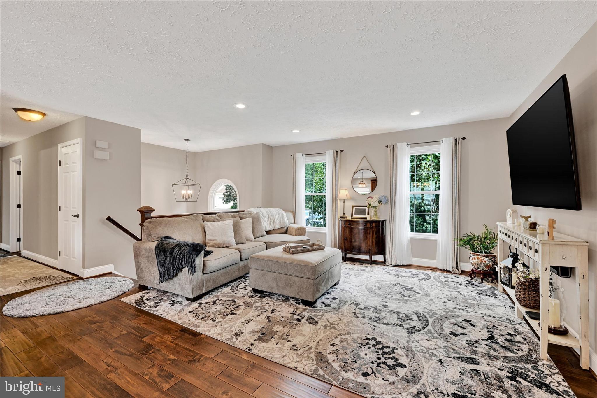 3134 LAUREL VIEW DRIVE