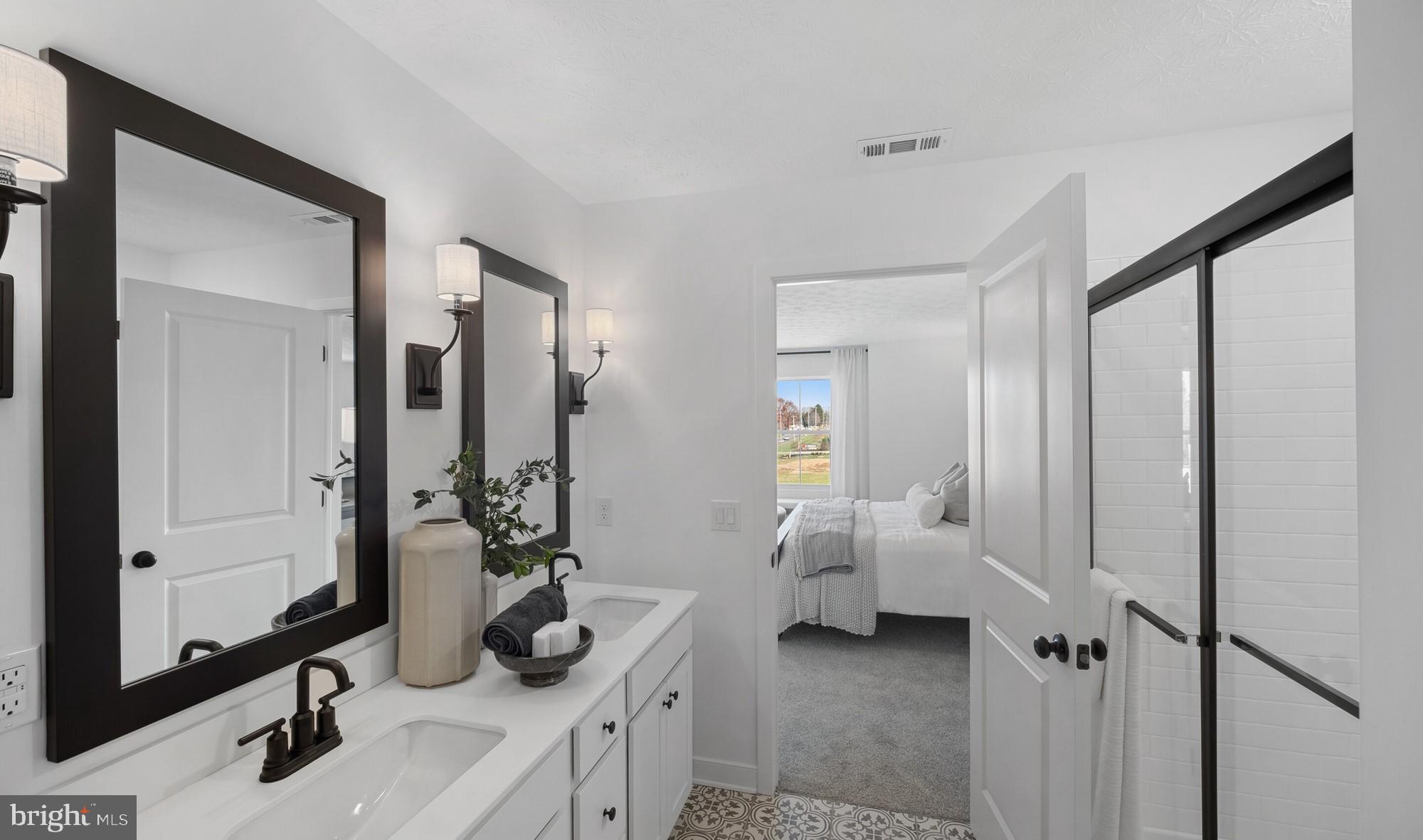 LIBERTY RUN - Residential