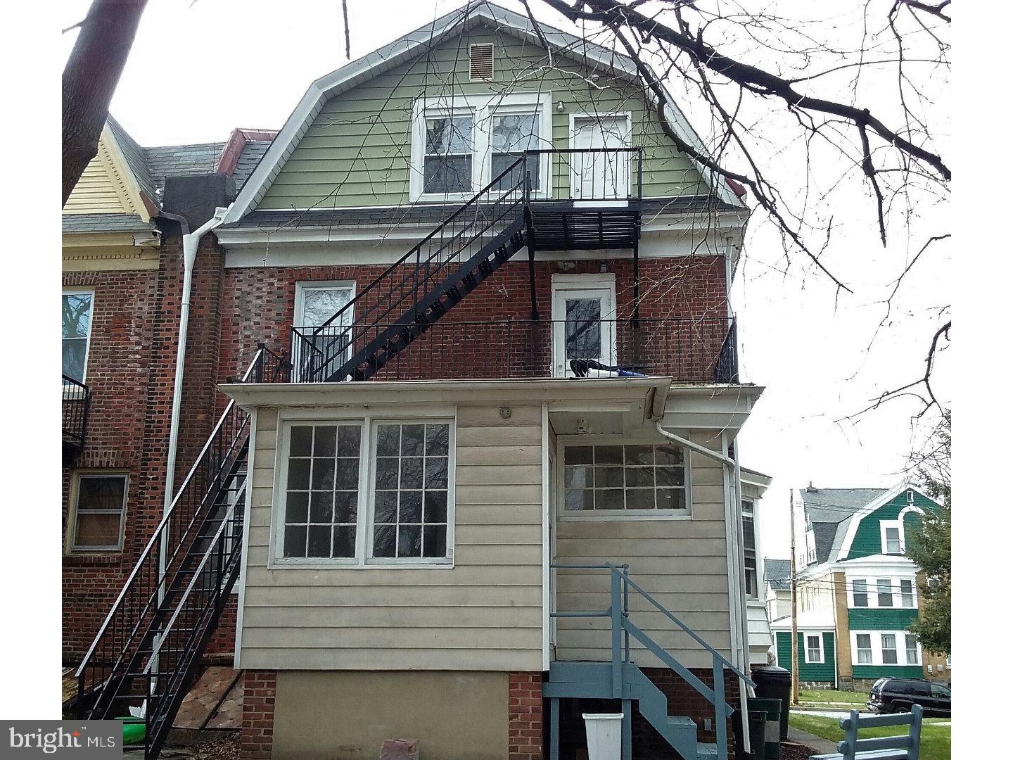 LANSDOWNE - Residential Lease