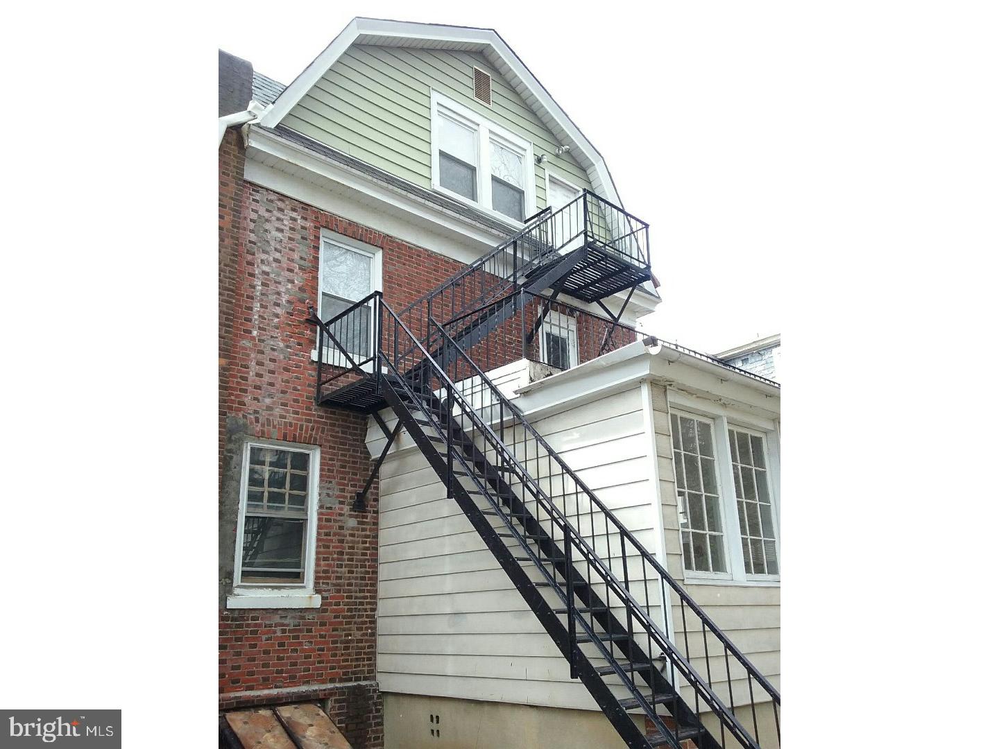 LANSDOWNE - Residential Lease