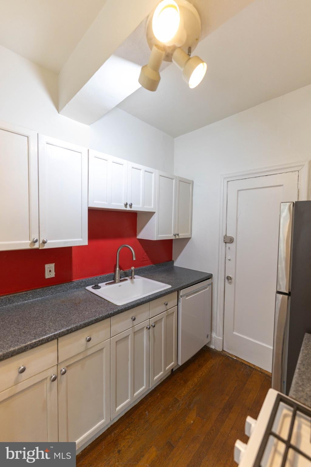 2032 BELMONT ROAD NW 221