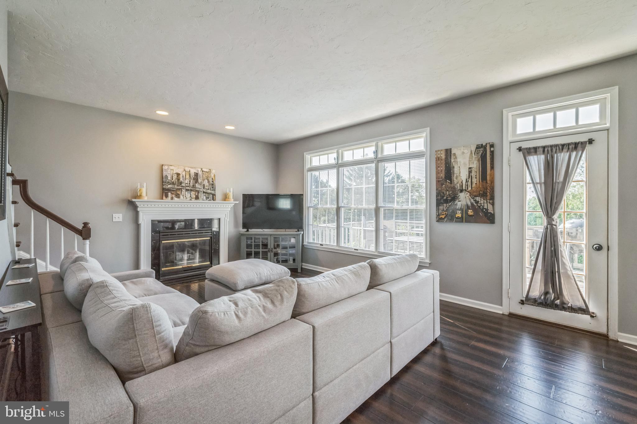 1012 WOODRIDGE ROAD