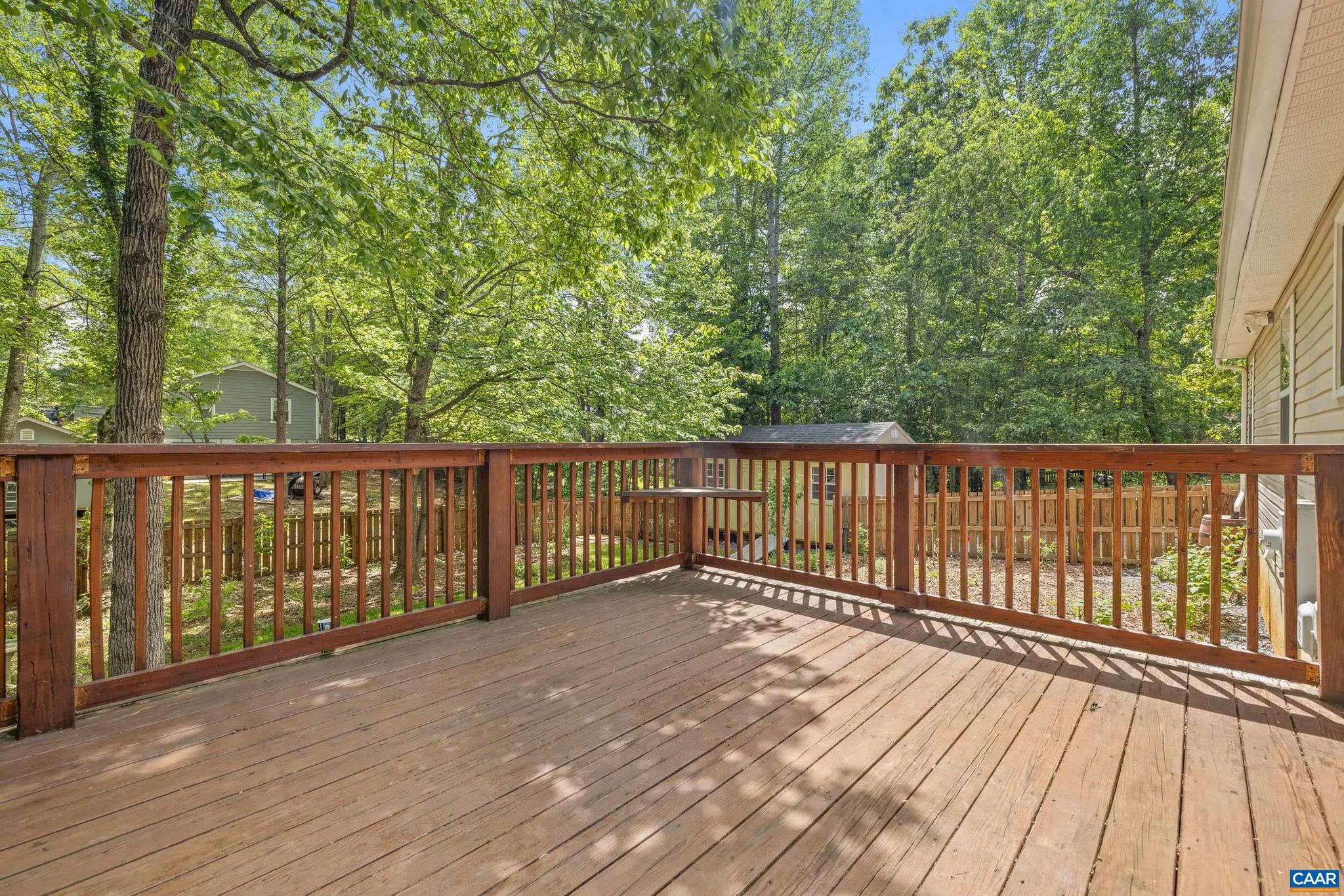 LAKE MONTICELLO - Residential