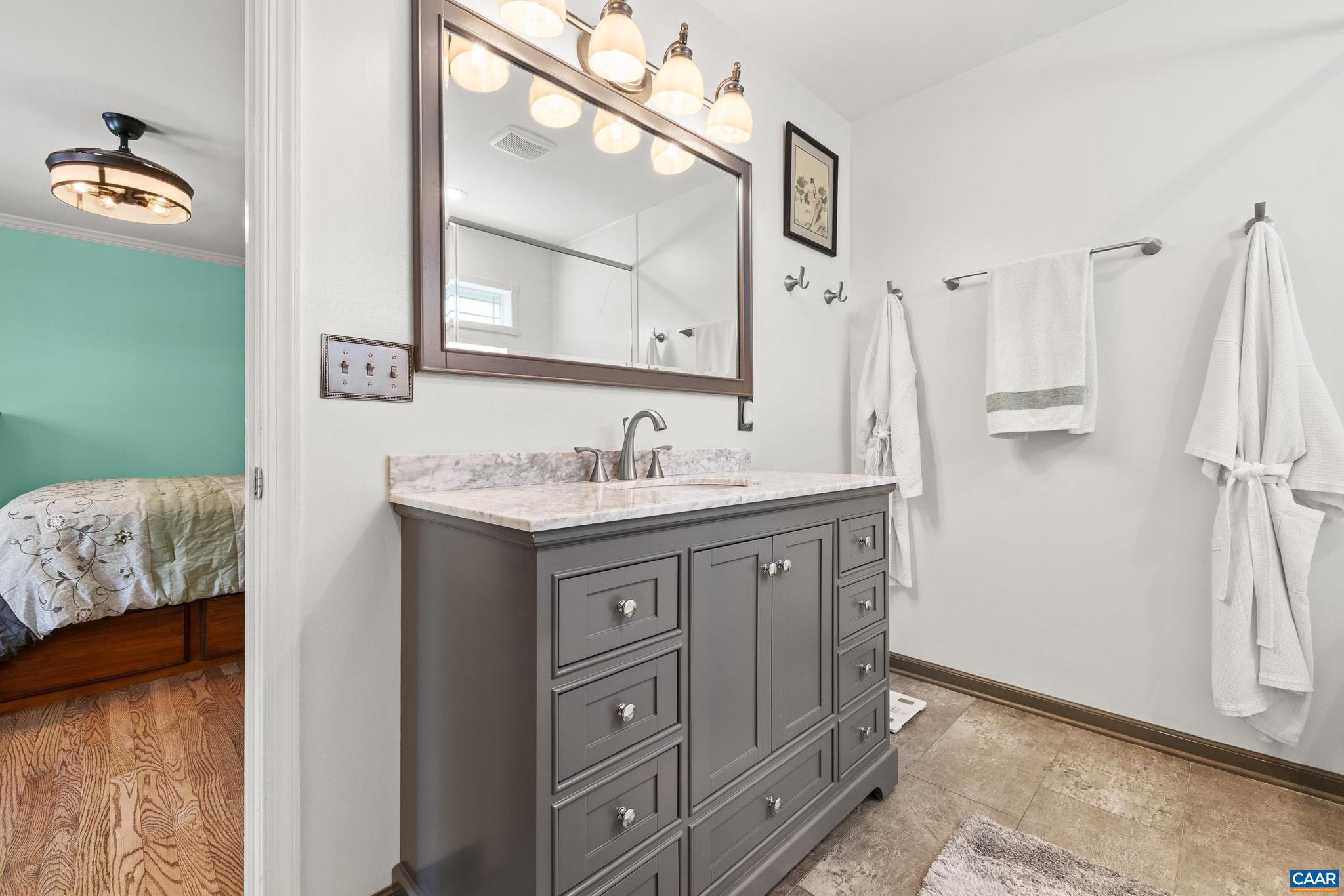 LAKE MONTICELLO - Residential