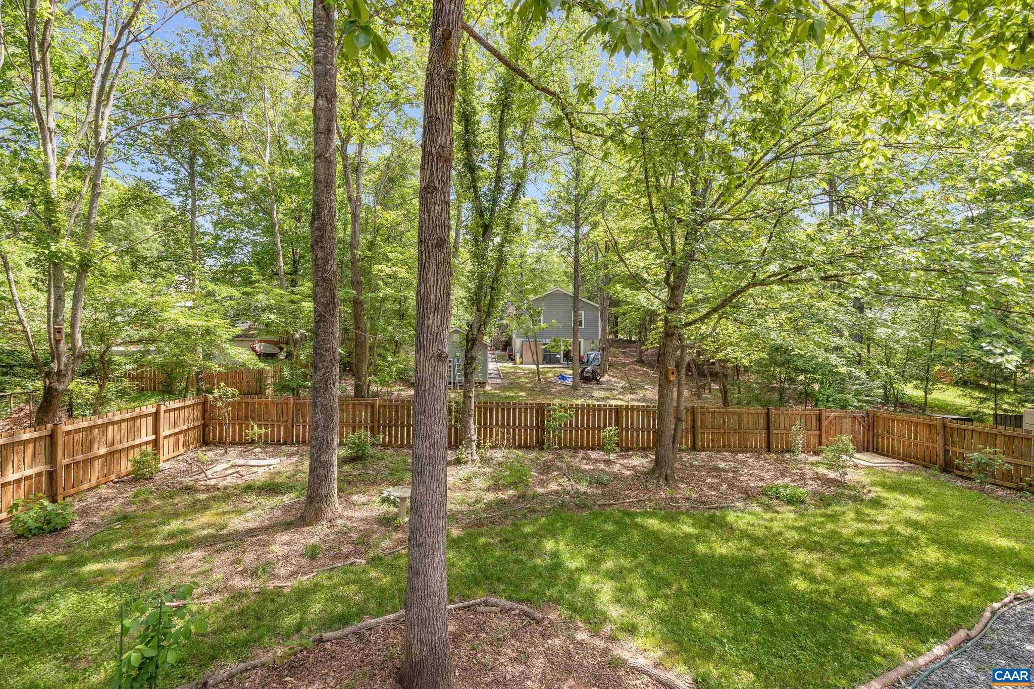 LAKE MONTICELLO - Residential