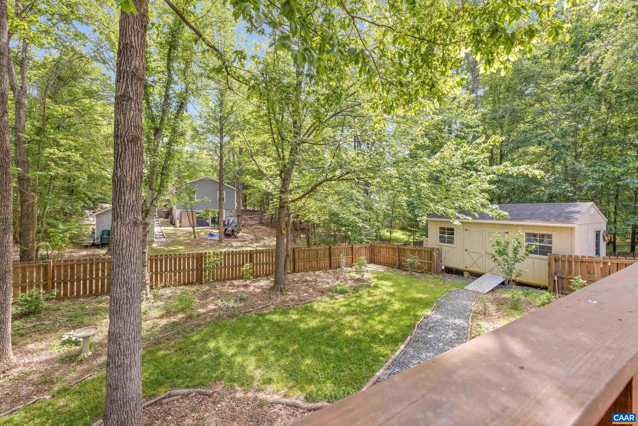 LAKE MONTICELLO - Residential