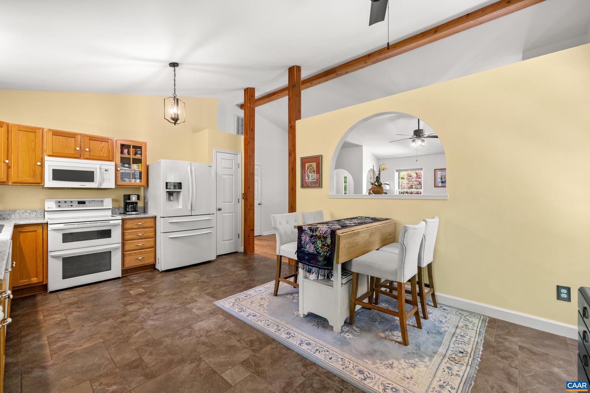 LAKE MONTICELLO - Residential