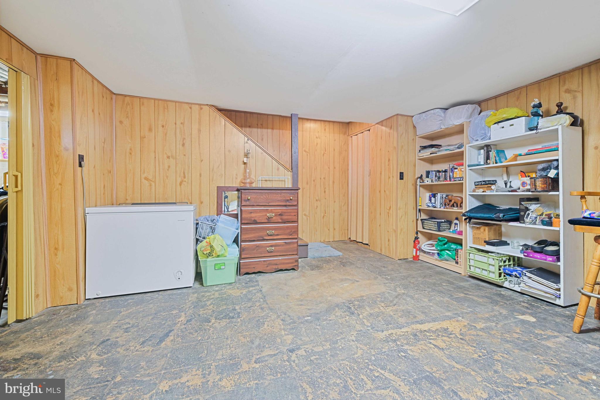 CHINQUAPIN PARK - Residential