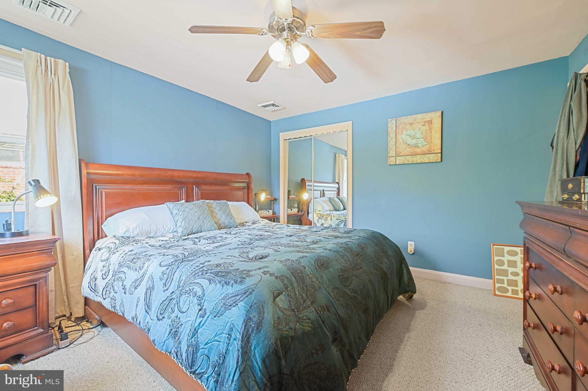 CHINQUAPIN PARK - Residential