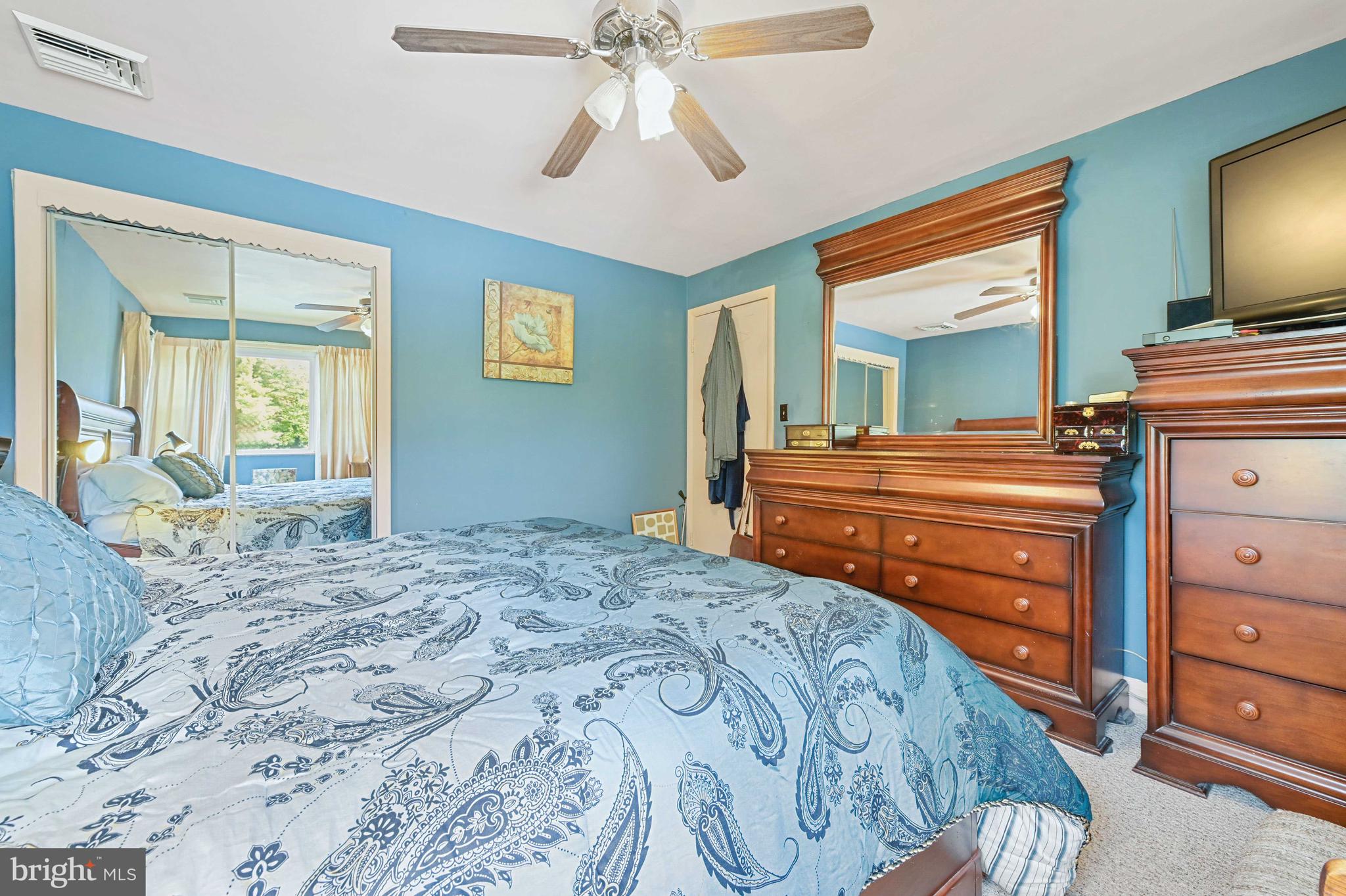 CHINQUAPIN PARK - Residential