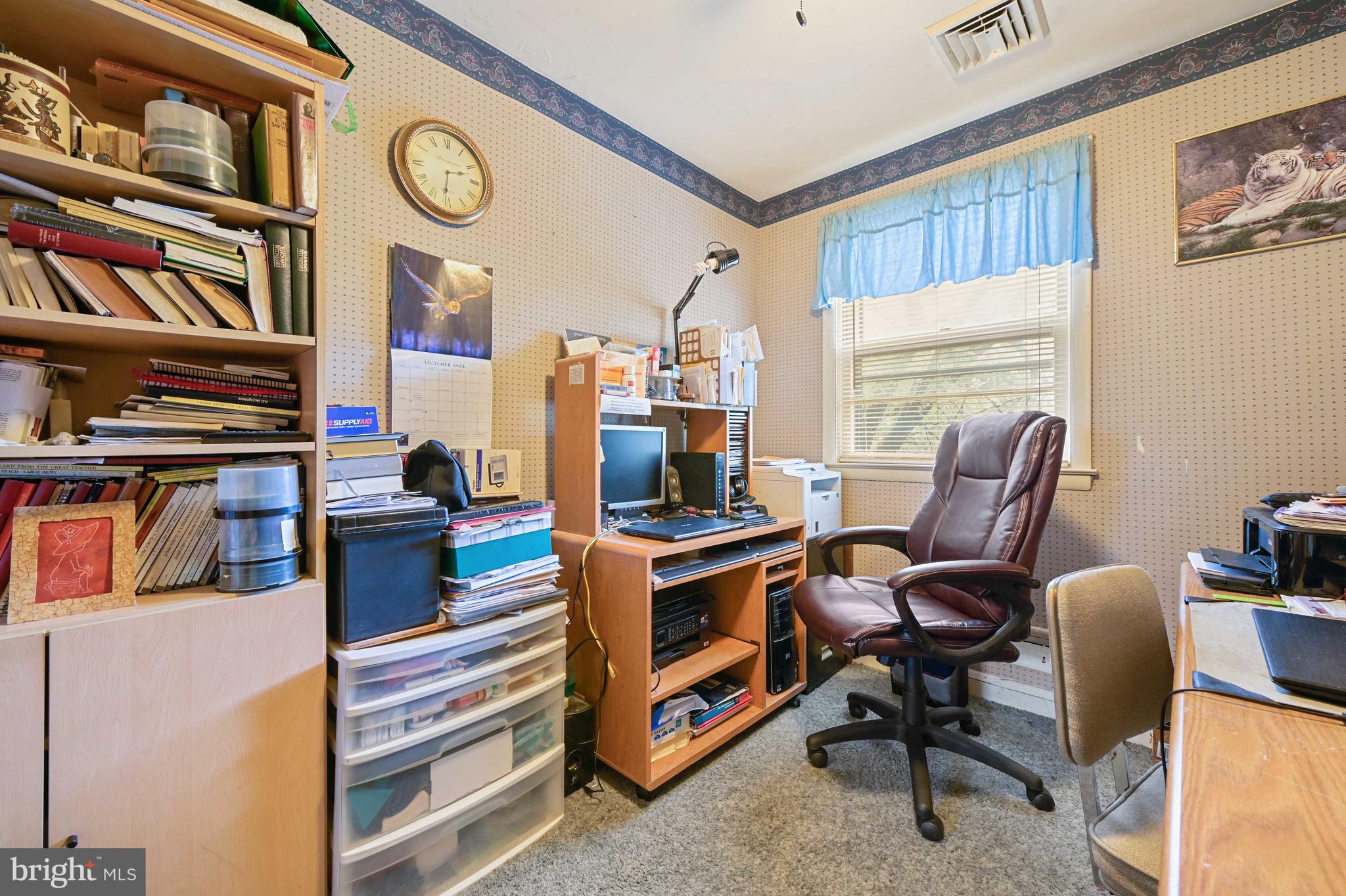 CHINQUAPIN PARK - Residential