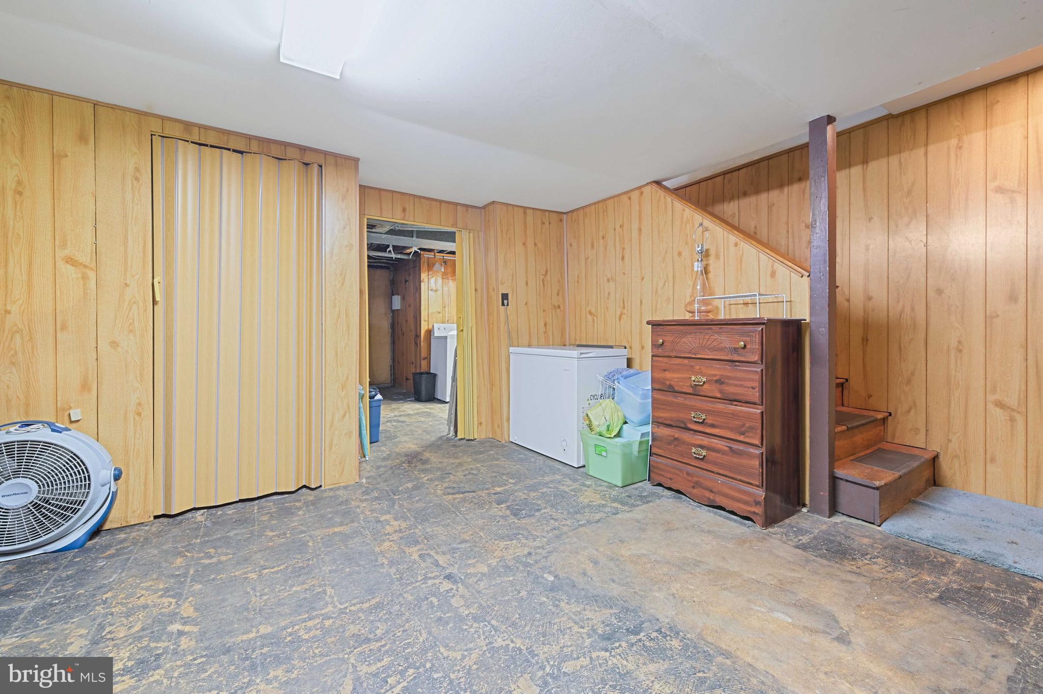 CHINQUAPIN PARK - Residential