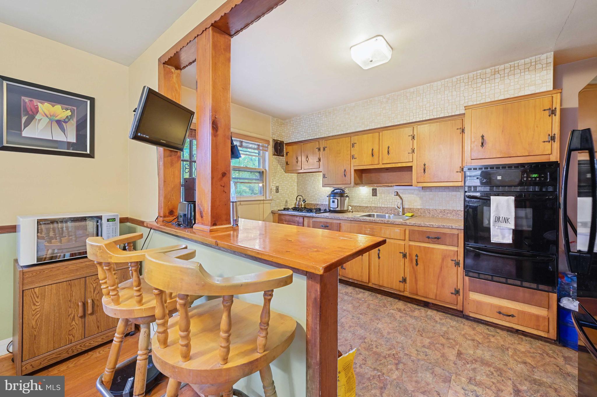 CHINQUAPIN PARK - Residential