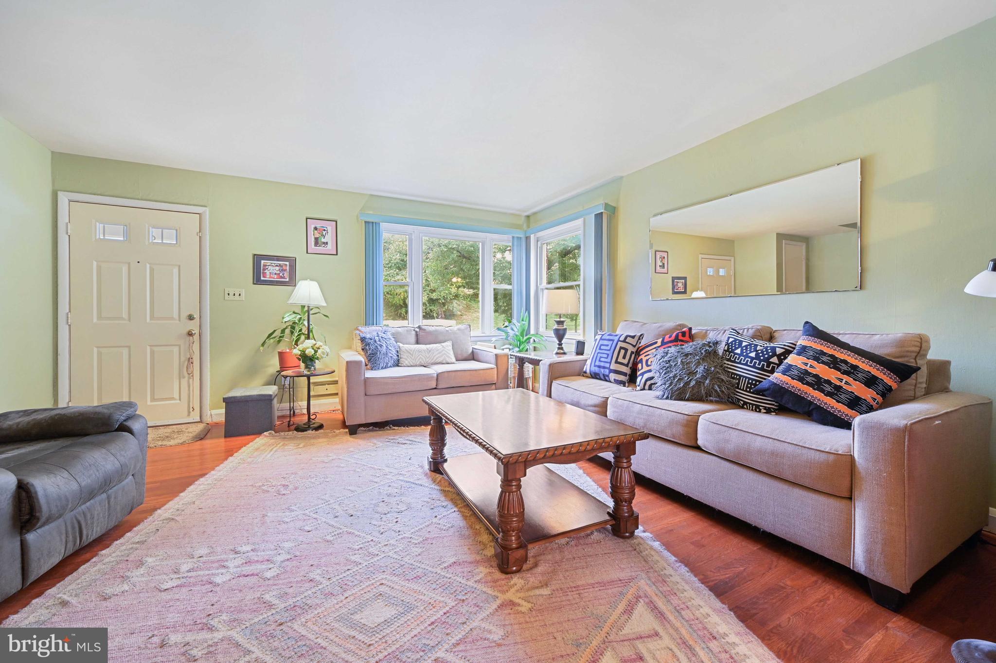 CHINQUAPIN PARK - Residential