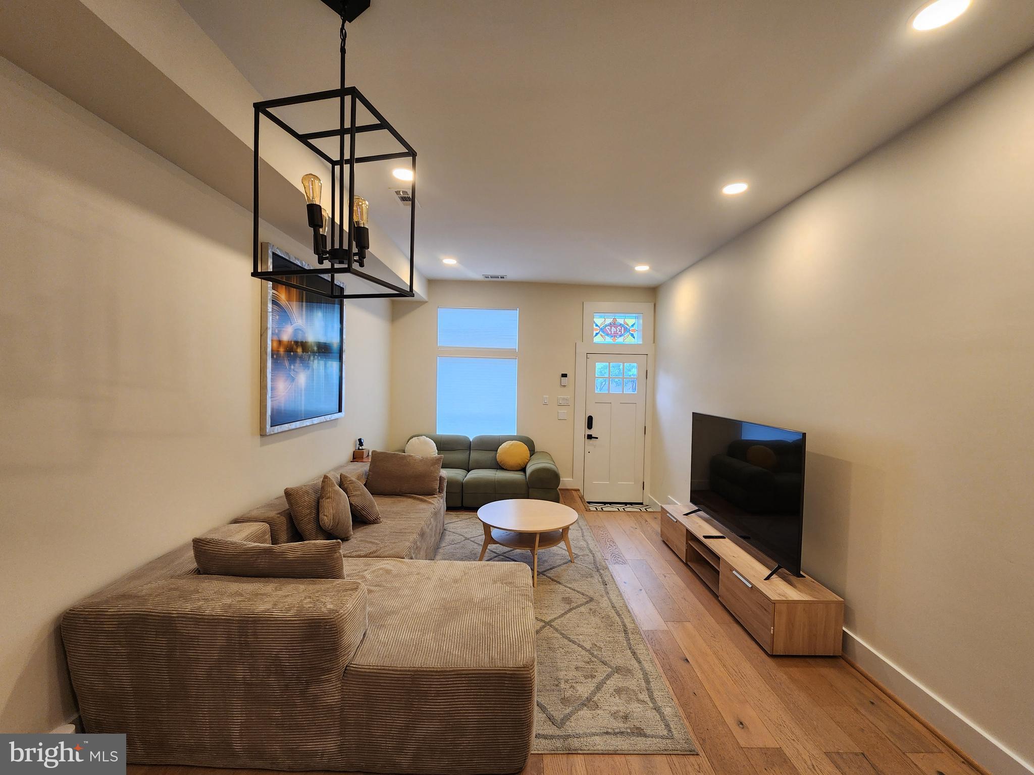 WASHINGTON VILLAGE - Residential
