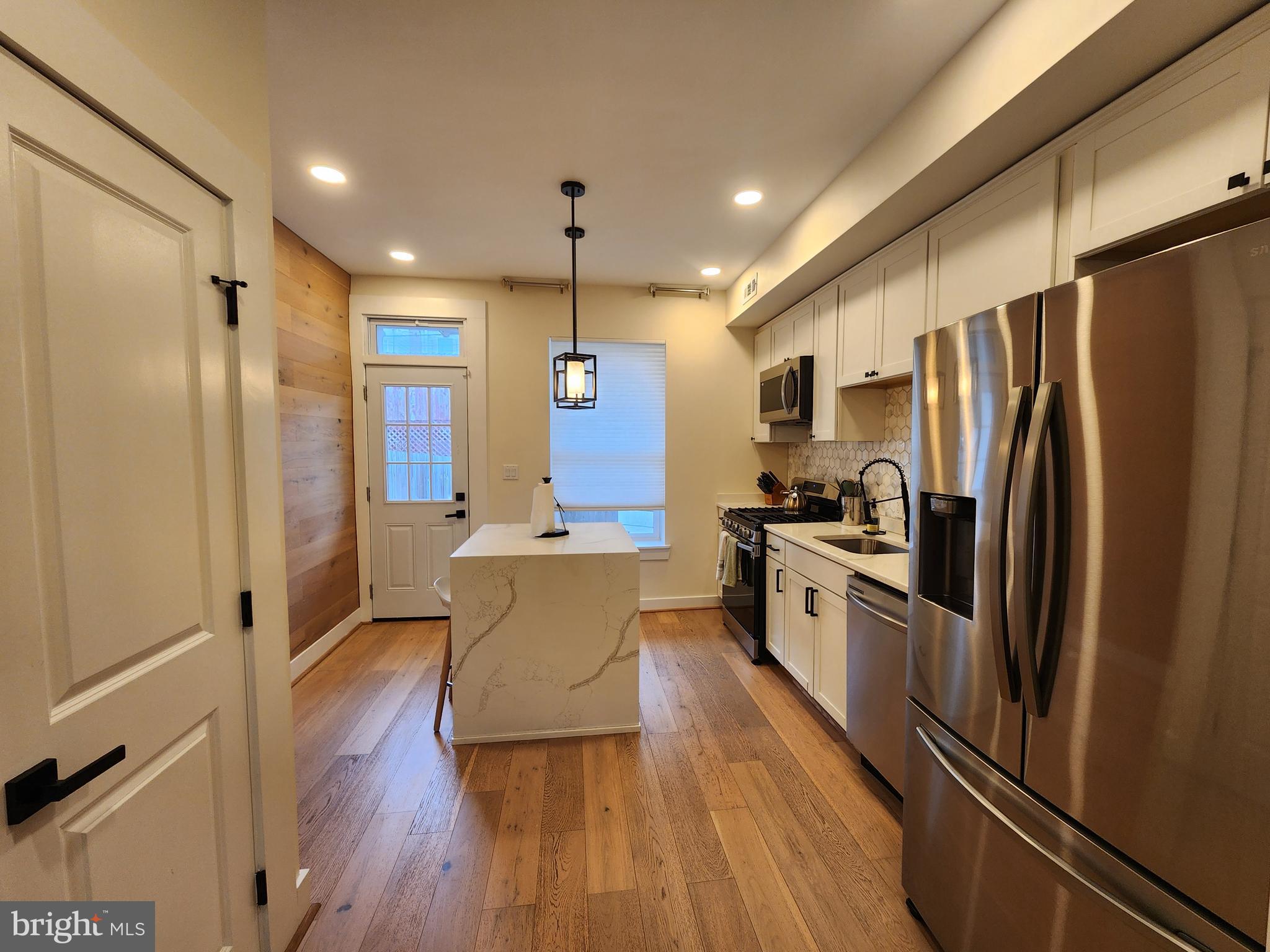 WASHINGTON VILLAGE - Residential