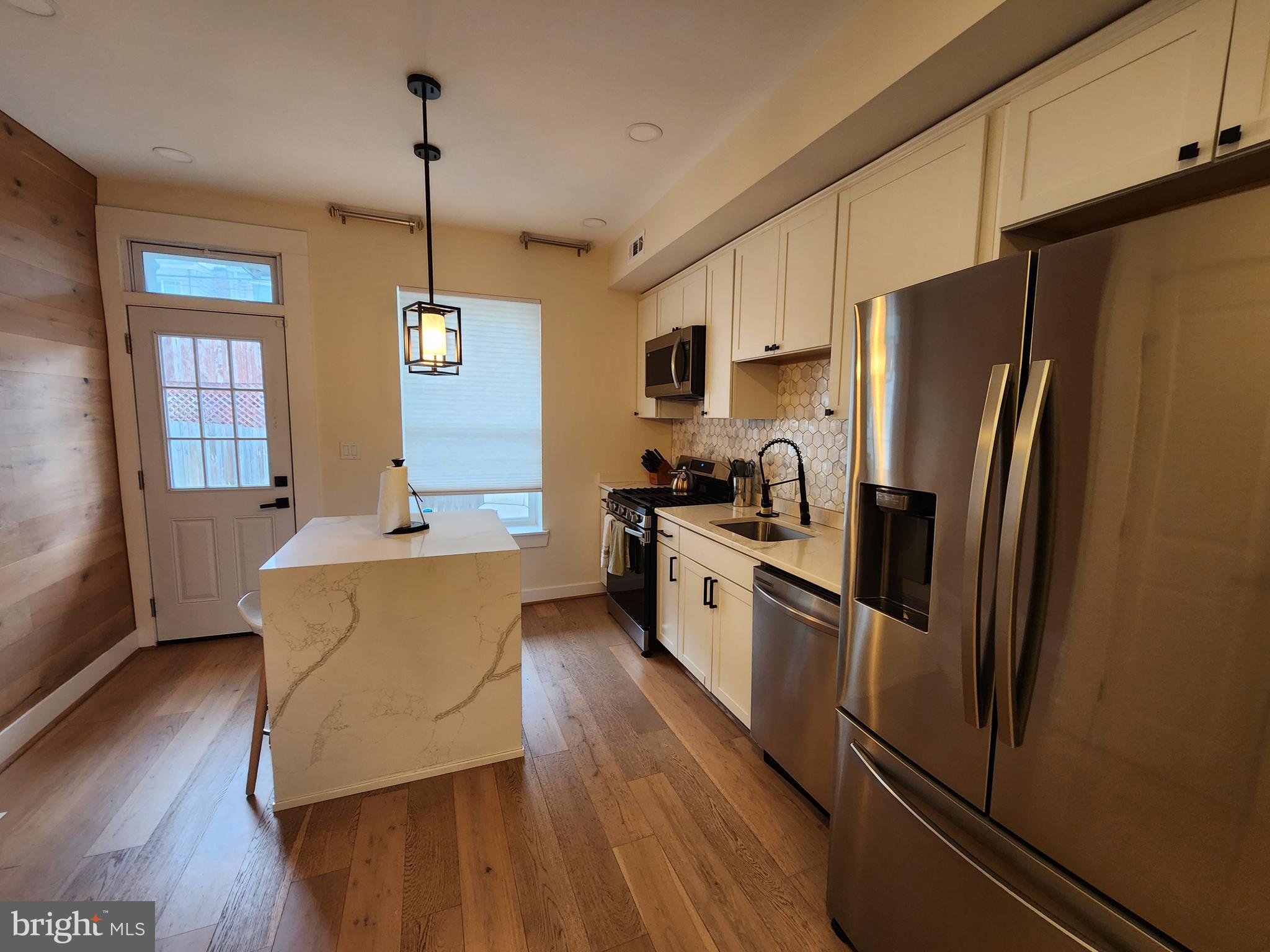 WASHINGTON VILLAGE - Residential