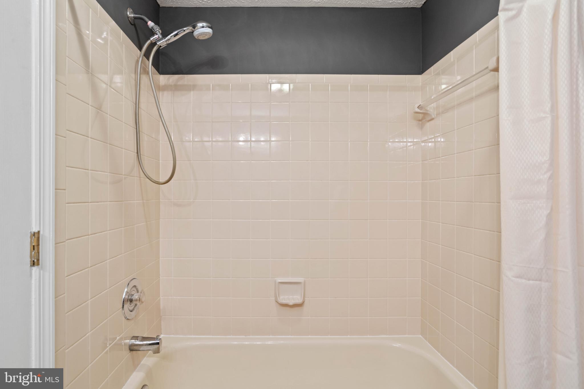 PRINCETON WOODS - Residential