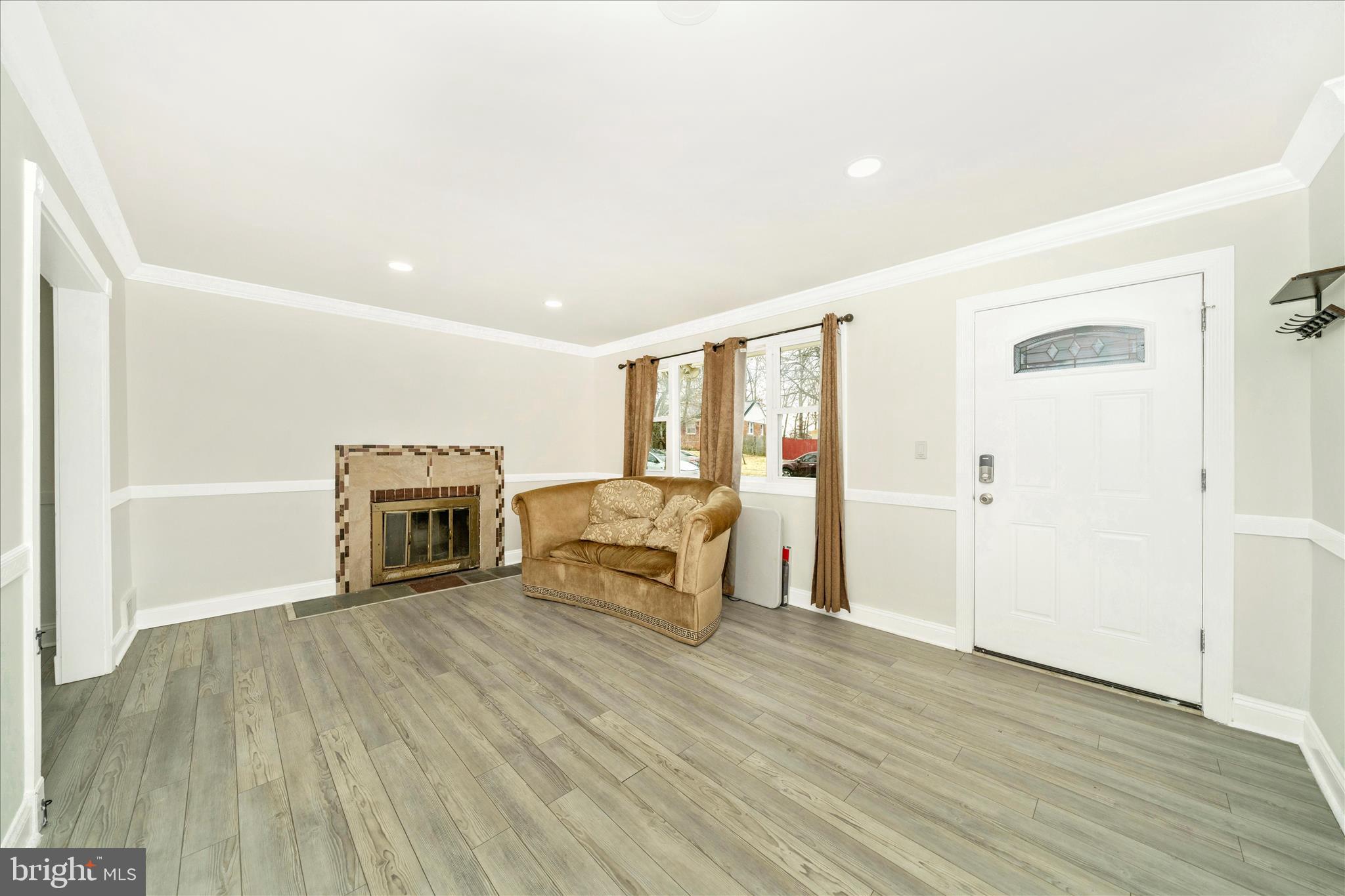 8300 LARCHWOOD STREET