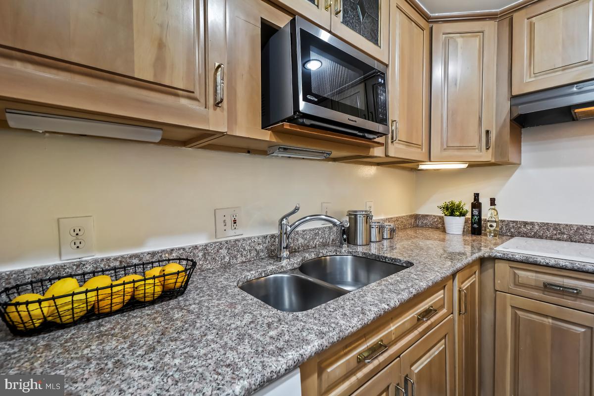 THE ELIZABETH - Residential