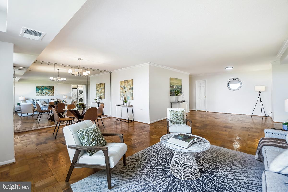 THE ELIZABETH - Residential