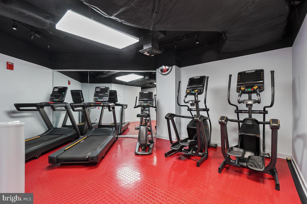 THE ELIZABETH - Residential