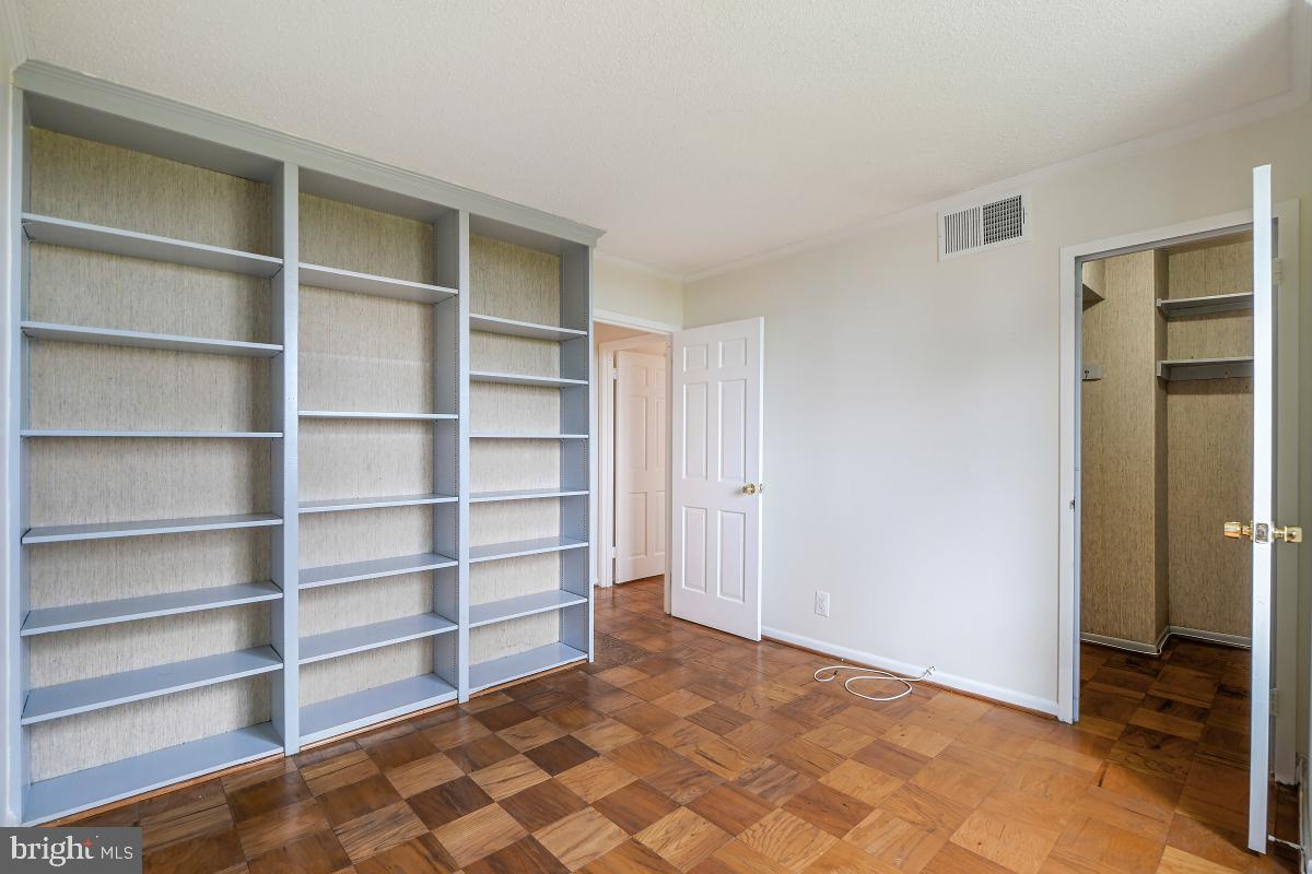 THE ELIZABETH - Residential