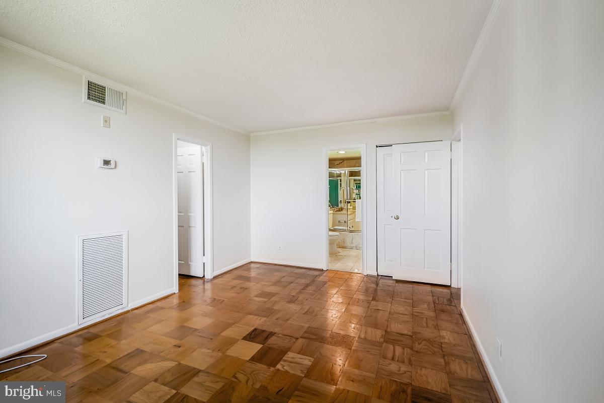 THE ELIZABETH - Residential