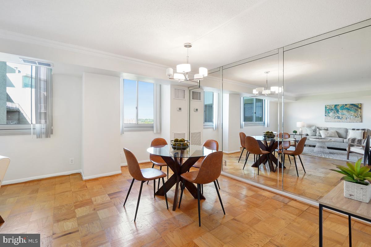 THE ELIZABETH - Residential