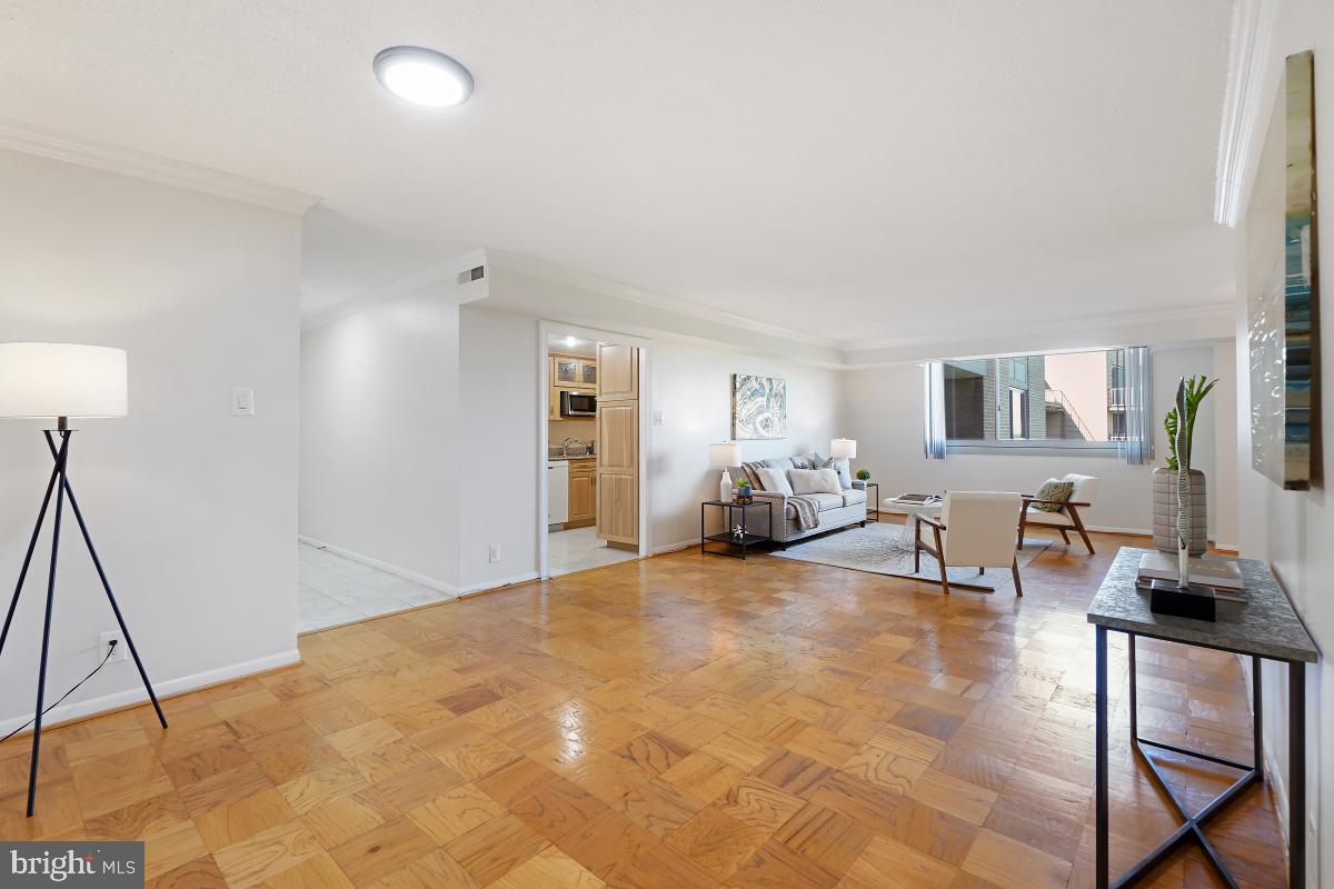 THE ELIZABETH - Residential