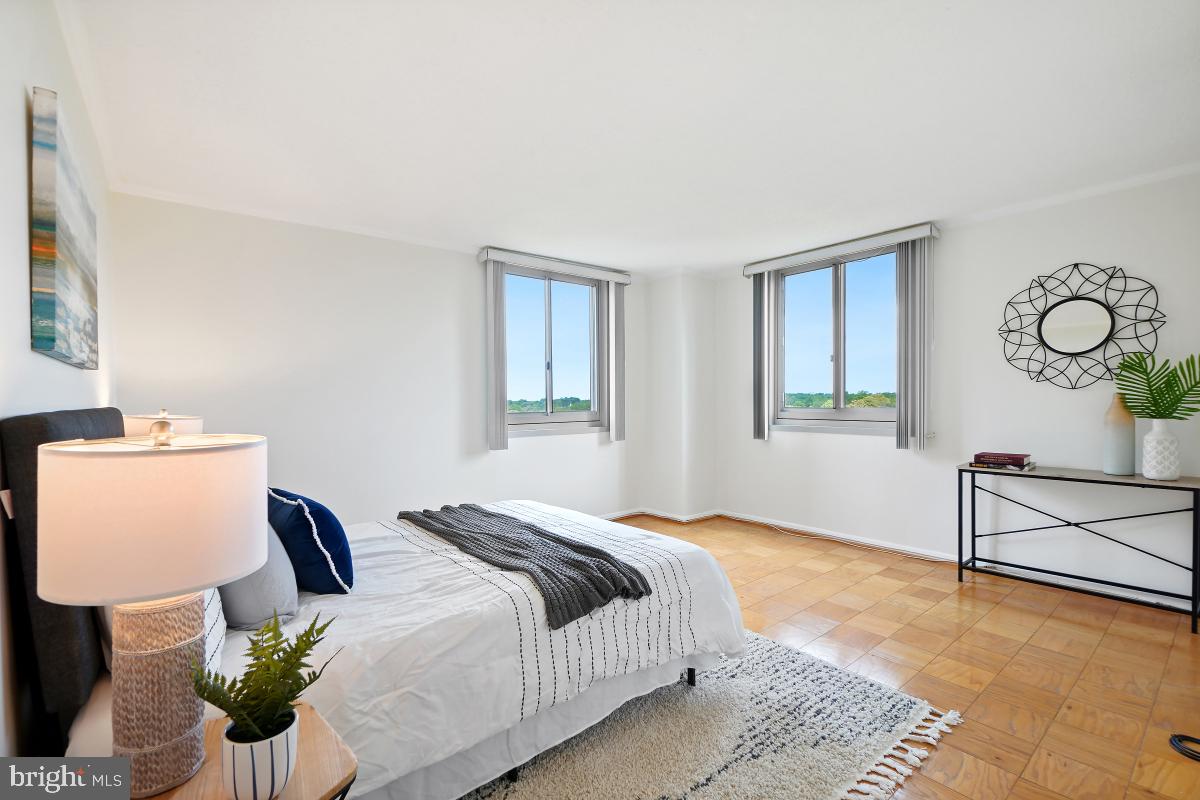 THE ELIZABETH - Residential