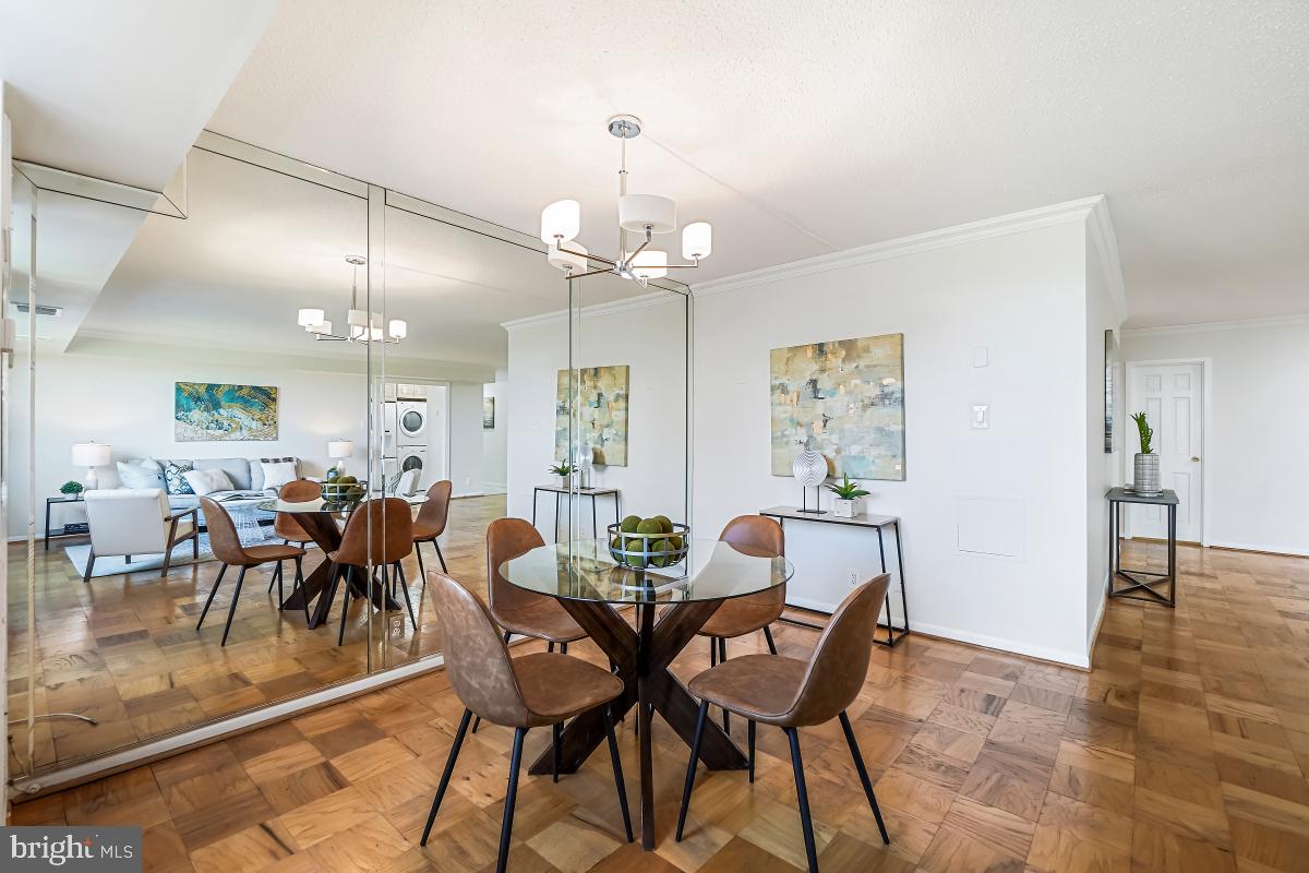 THE ELIZABETH - Residential