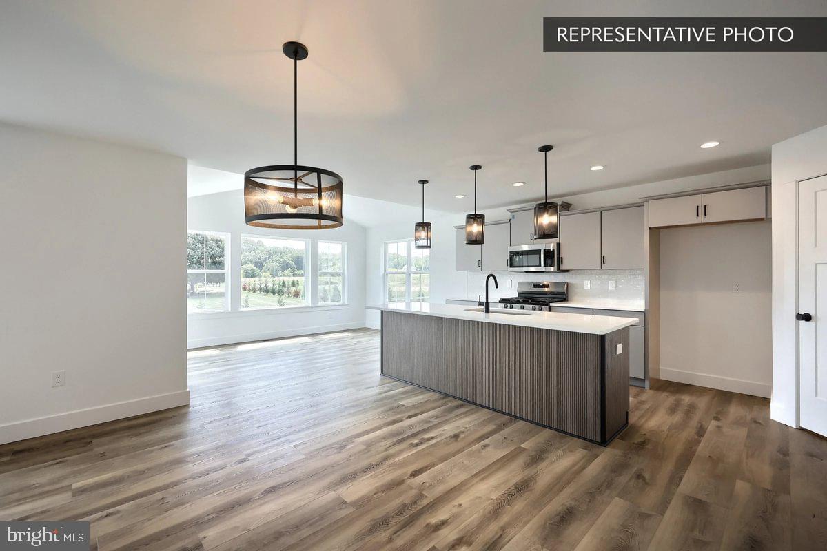 HILLS AT VALLEY VIEW - Residential