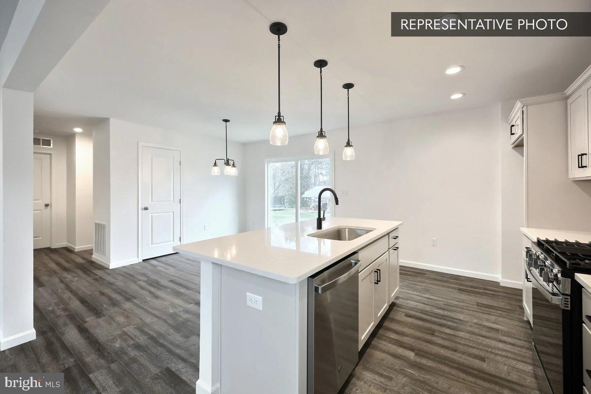 HILLS AT VALLEY VIEW - Residential