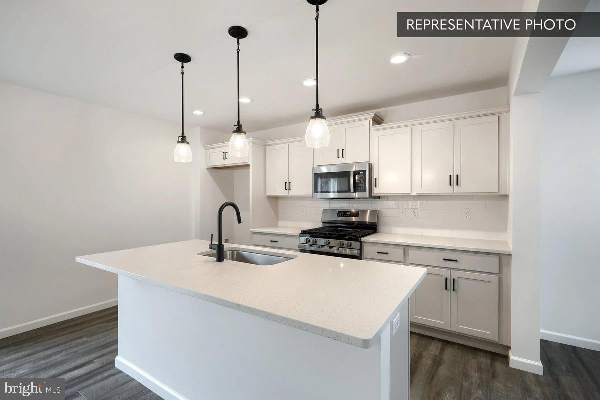 HILLS AT VALLEY VIEW - Residential