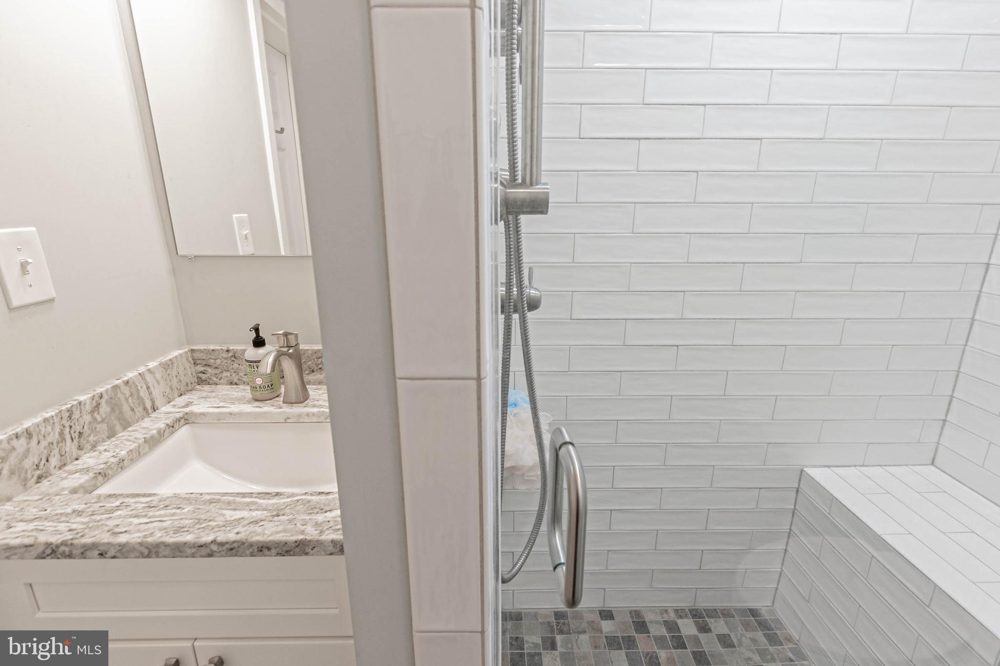 LAKE CAROLINE - Residential