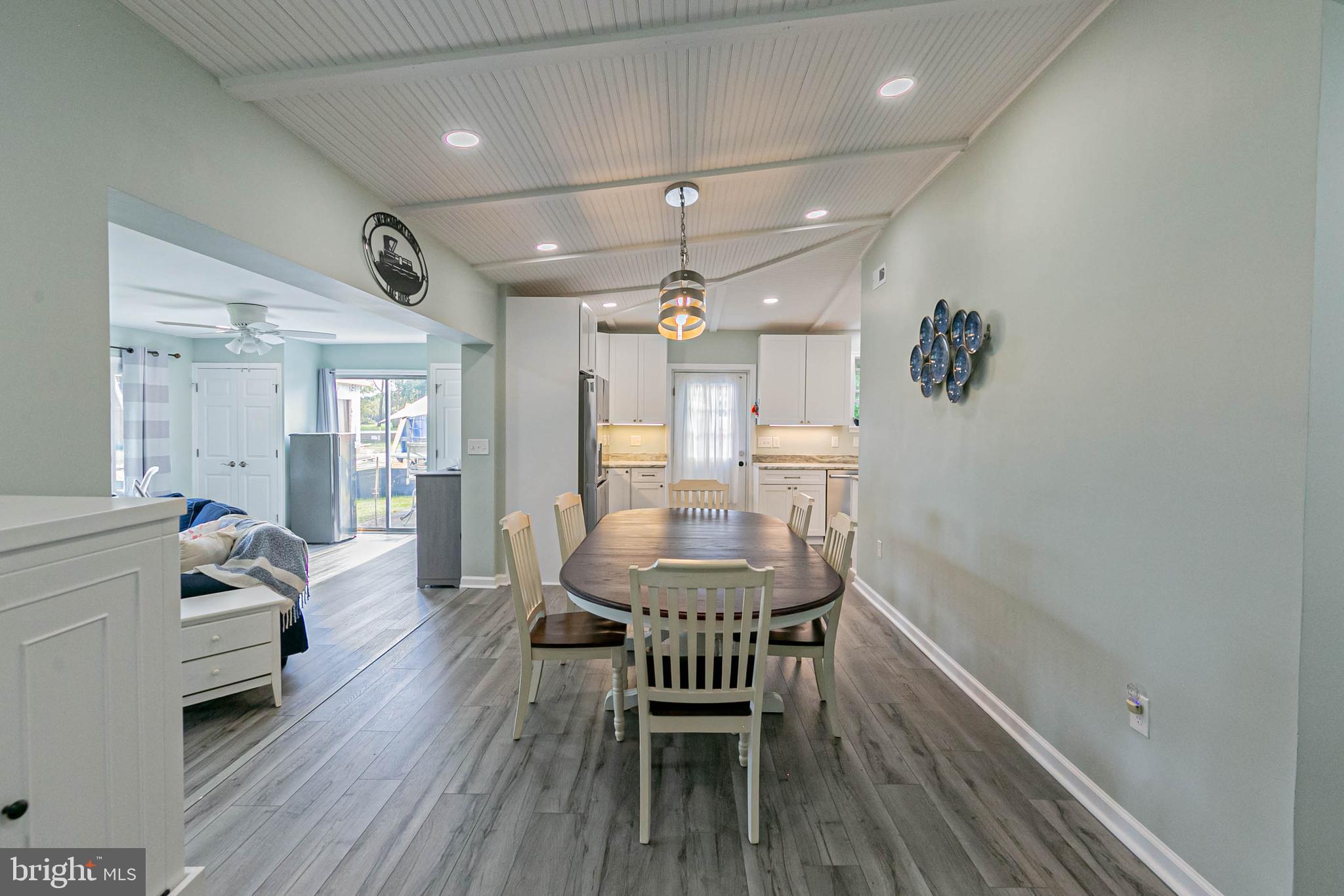 LAKE CAROLINE - Residential